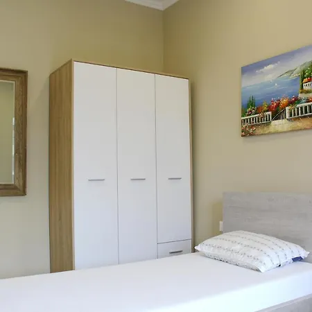 2v1 - Myslym Shyri * Tirana