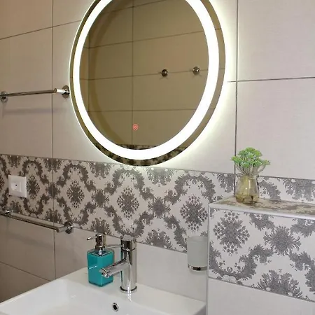 Apartment 2v1 - Myslym Shyri *