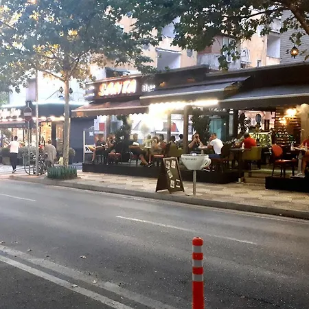 2v1 - Myslym Shyri Apartament *