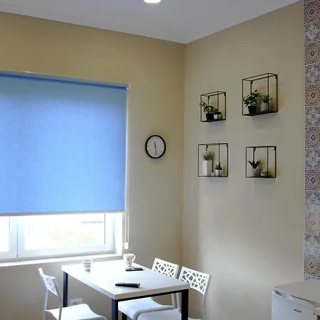 2v1 - Myslym Shyri Apartament *