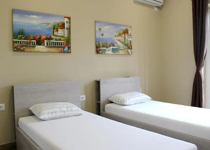 2v1 - Myslym Shyri Apartament *