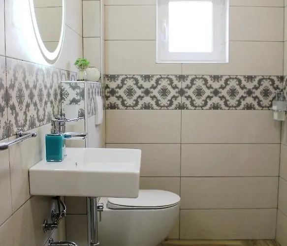 2v1 - Myslym Shyri Apartament Tirana