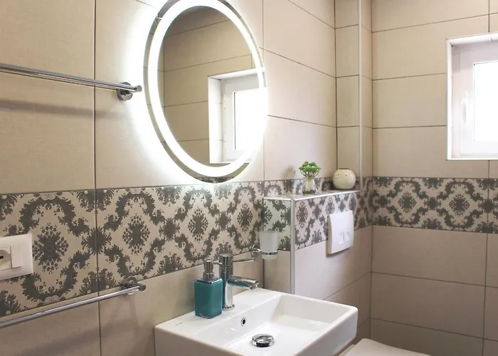 Apartament 2v1 - Myslym Shyri Tirana