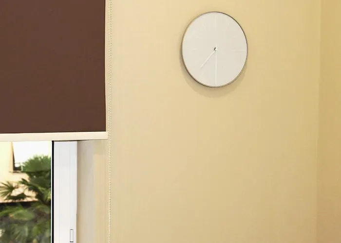 2v1 - Myslym Shyri Apartament *